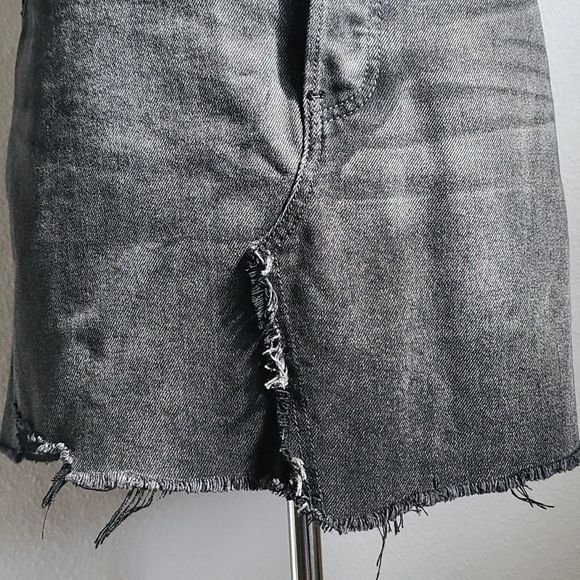 FREE PEOPLE MINI SKIRT - Picture 2 of 12